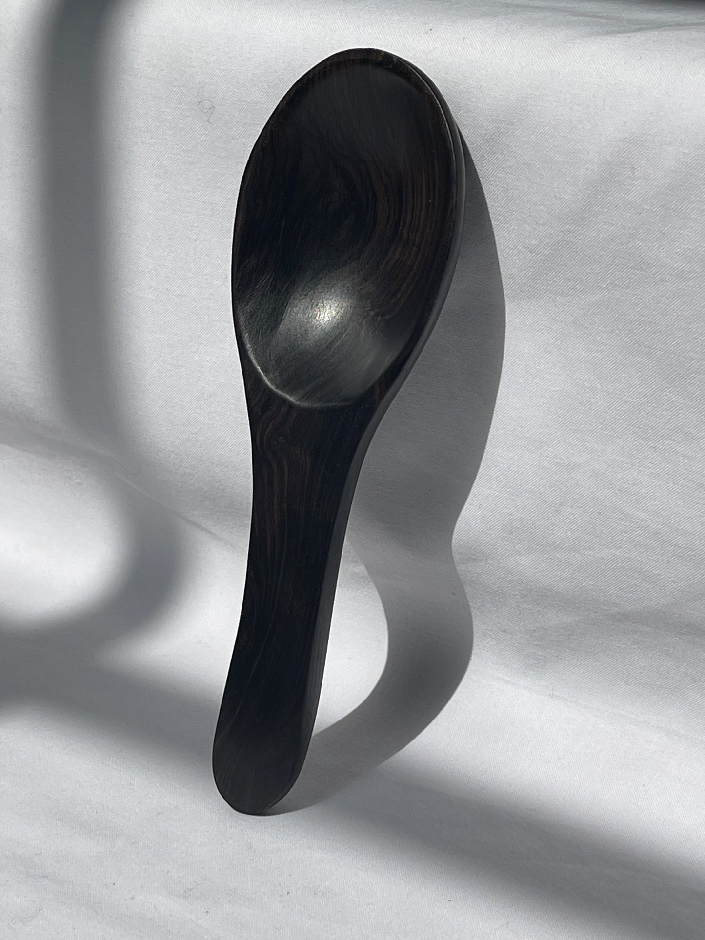 Pot avec couvercle et cuillère